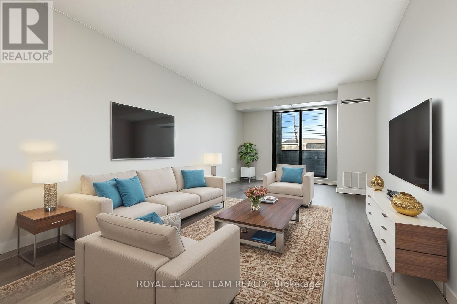 901 - 200 BAY STREET Image 12