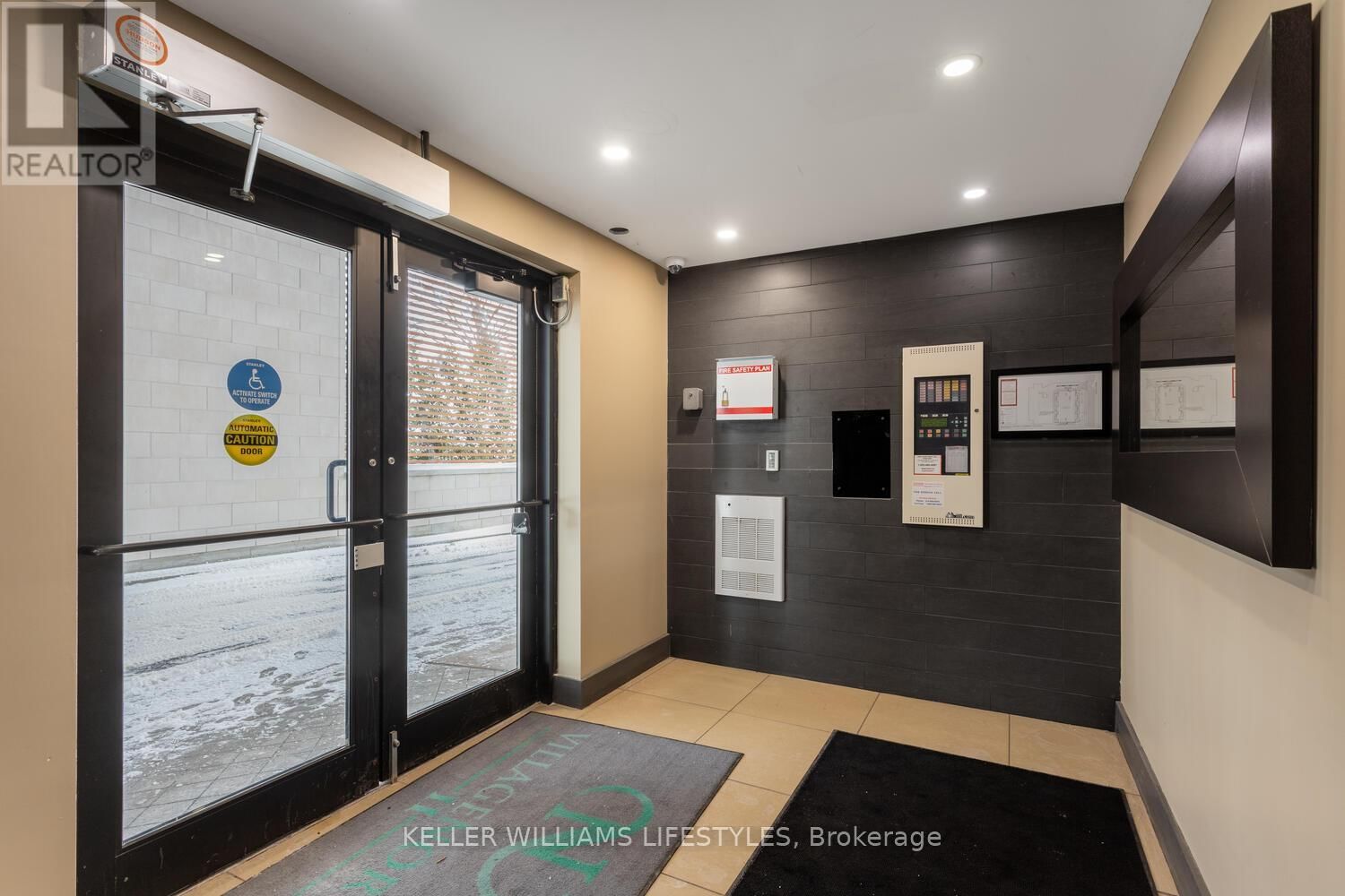 409 - 89 RIDOUT STREET Image 3