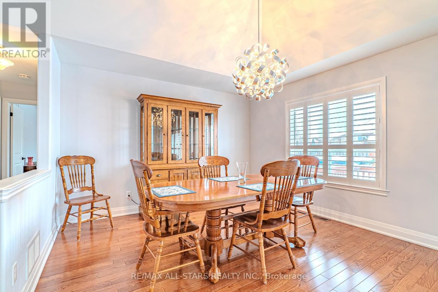 7 PARKSIDE DRIVE Image 16