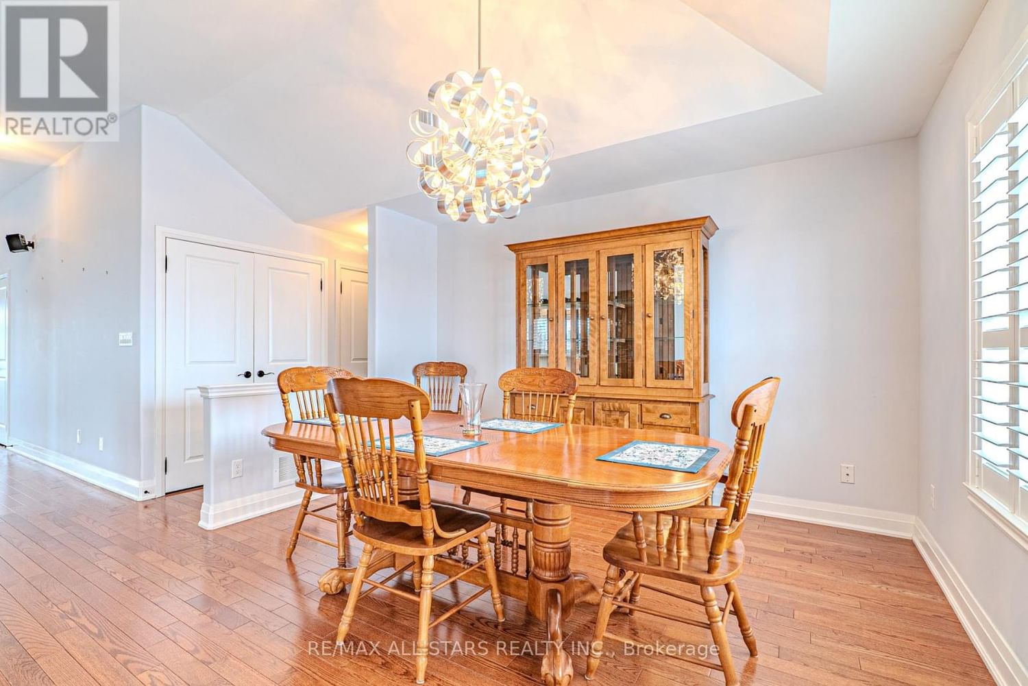 7 PARKSIDE DRIVE Image 17