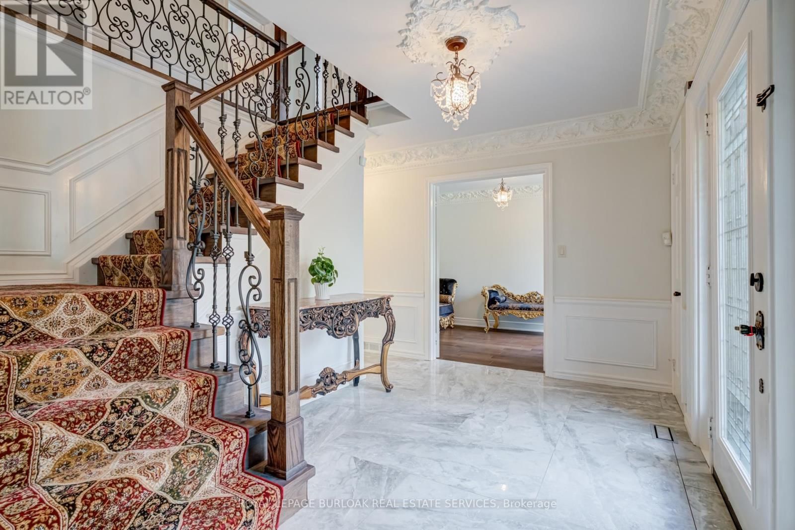 28 STONEGATE DRIVE Image 11