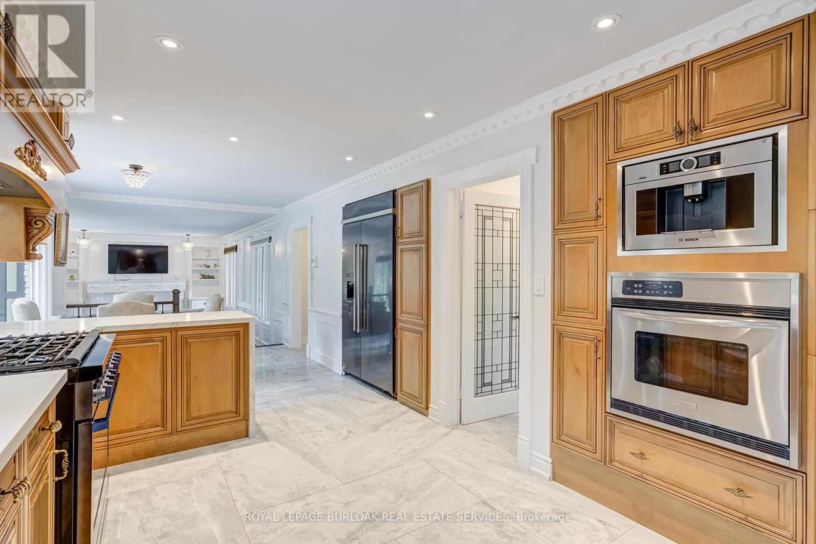 28 STONEGATE DRIVE Image 19