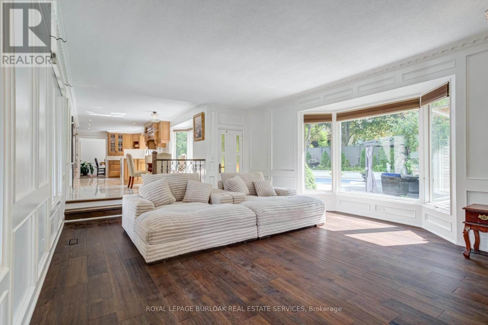 28 STONEGATE DRIVE Image 23