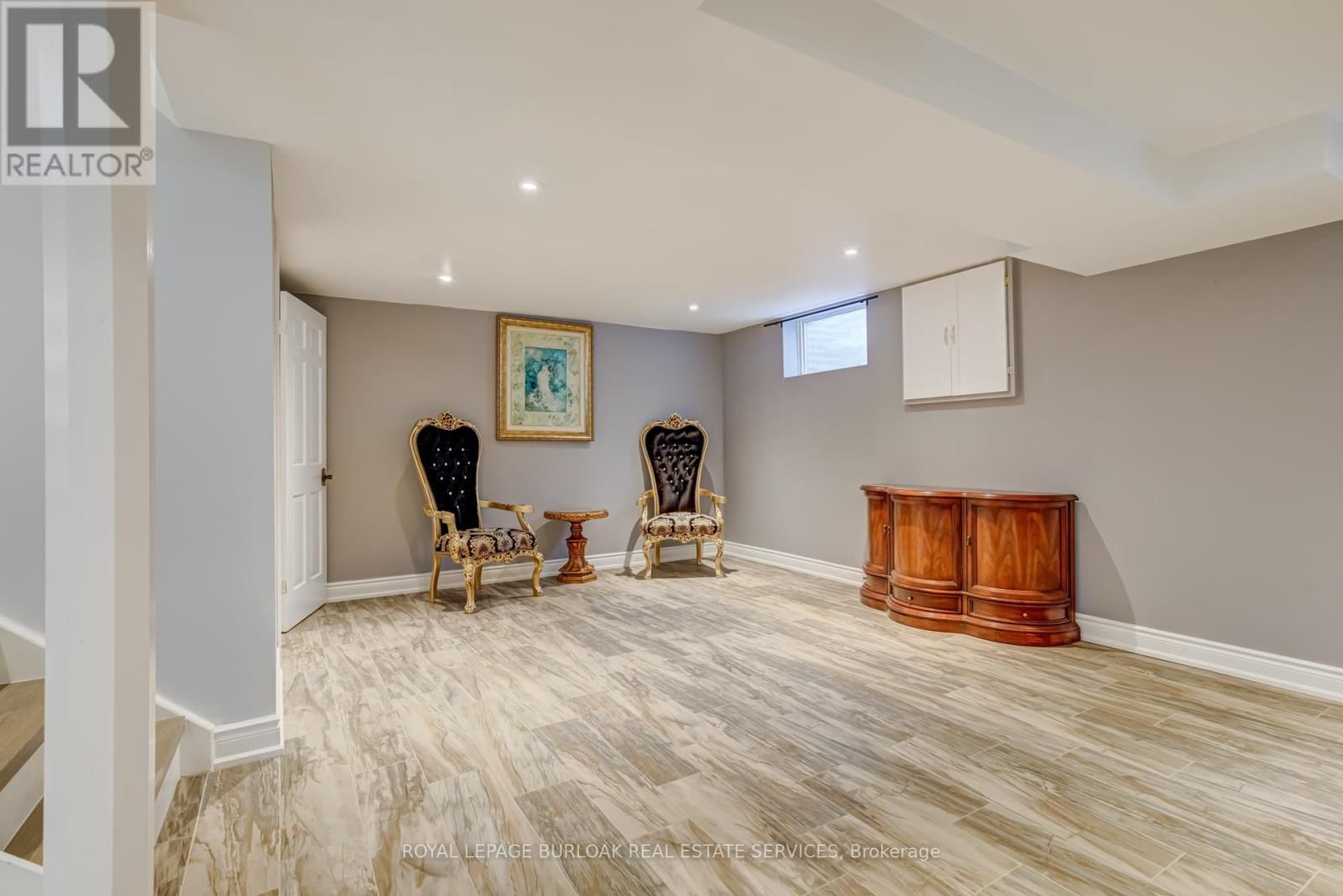 28 STONEGATE DRIVE Image 36