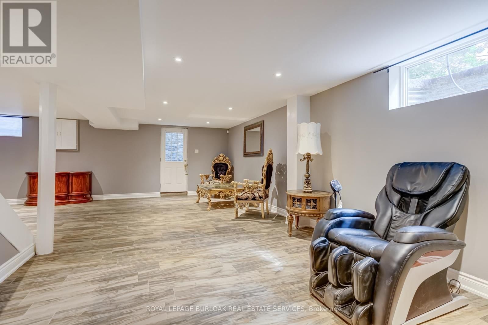 28 STONEGATE DRIVE Image 39