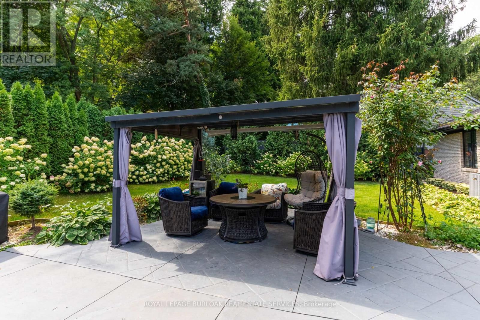 28 STONEGATE DRIVE Image 4