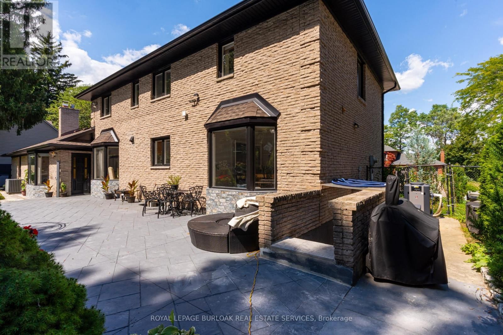 28 STONEGATE DRIVE Image 40