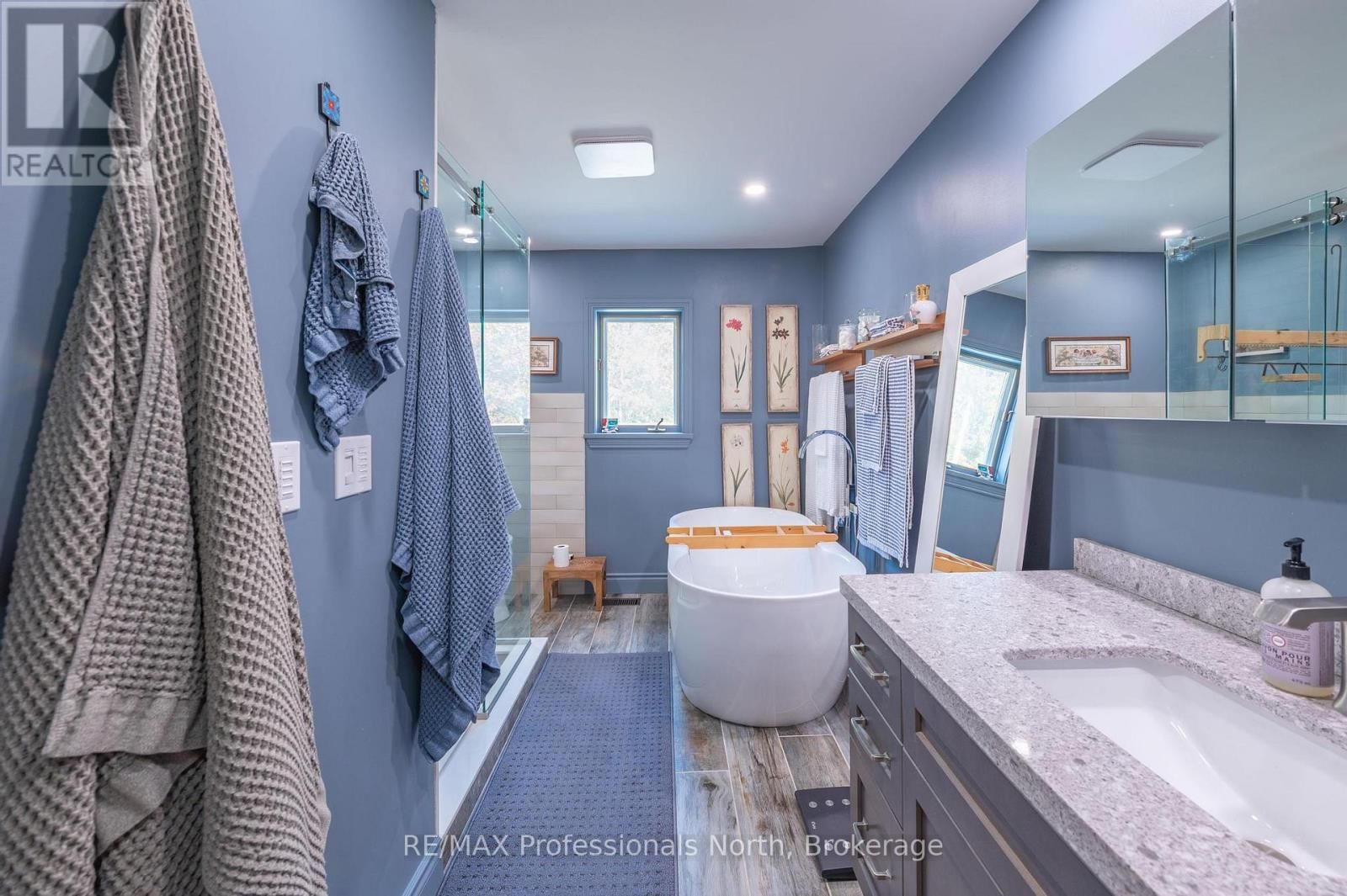 1110 SEDGWICK ROAD Image 15