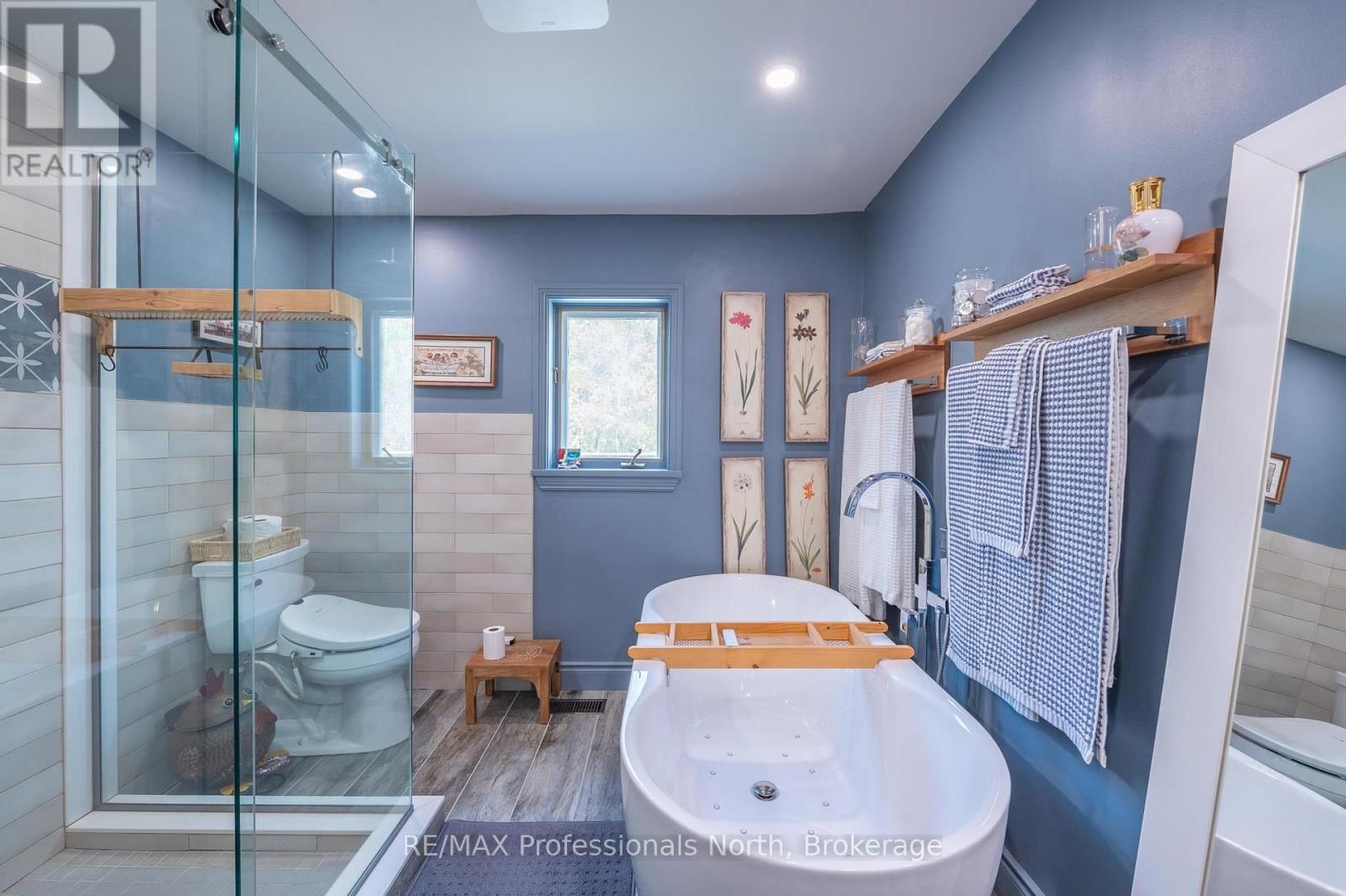 1110 SEDGWICK ROAD Image 16