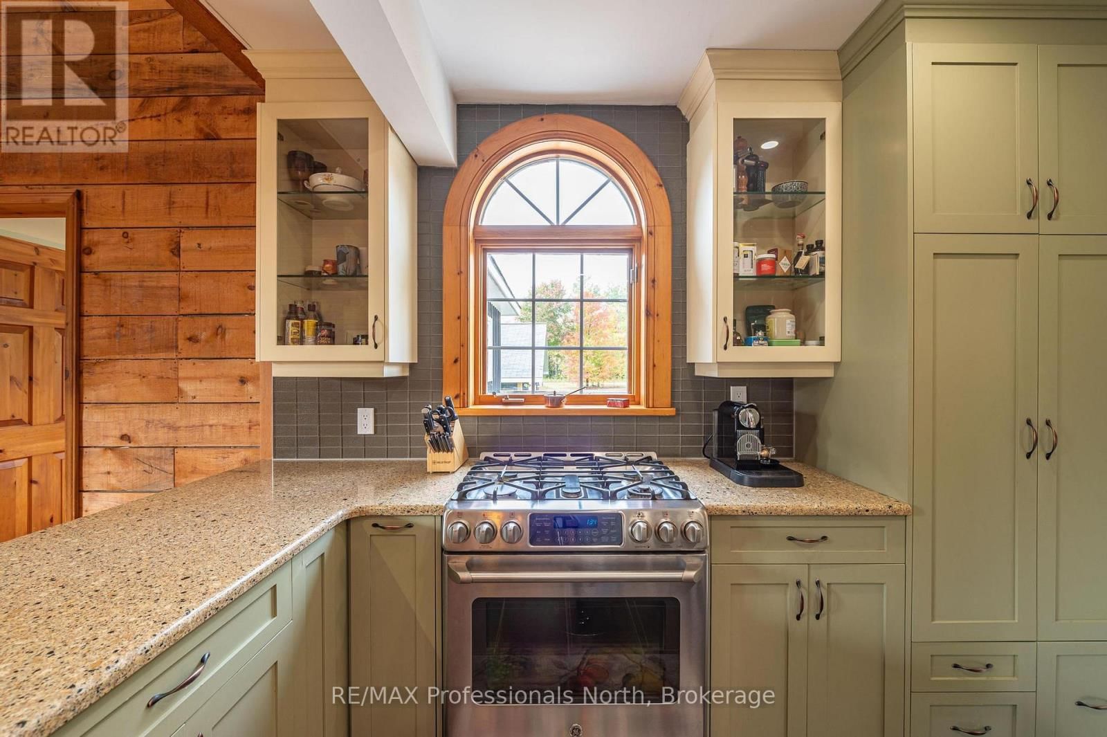 1110 SEDGWICK ROAD Image 6