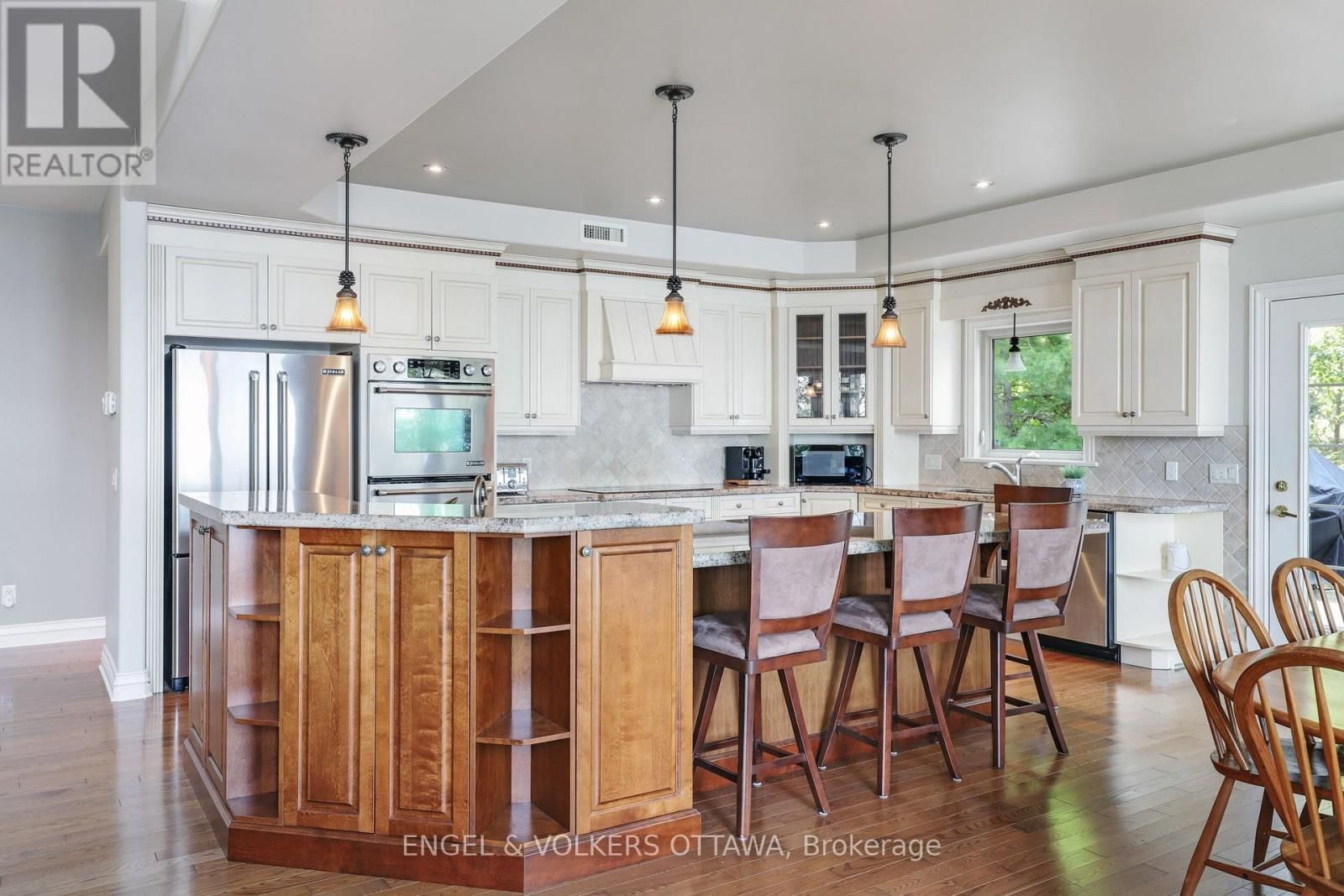 146 BECK'S SHORE ROAD Image 10