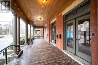 Commercial for Rent in Ontario