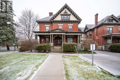 Commercial for Rent in Ontario