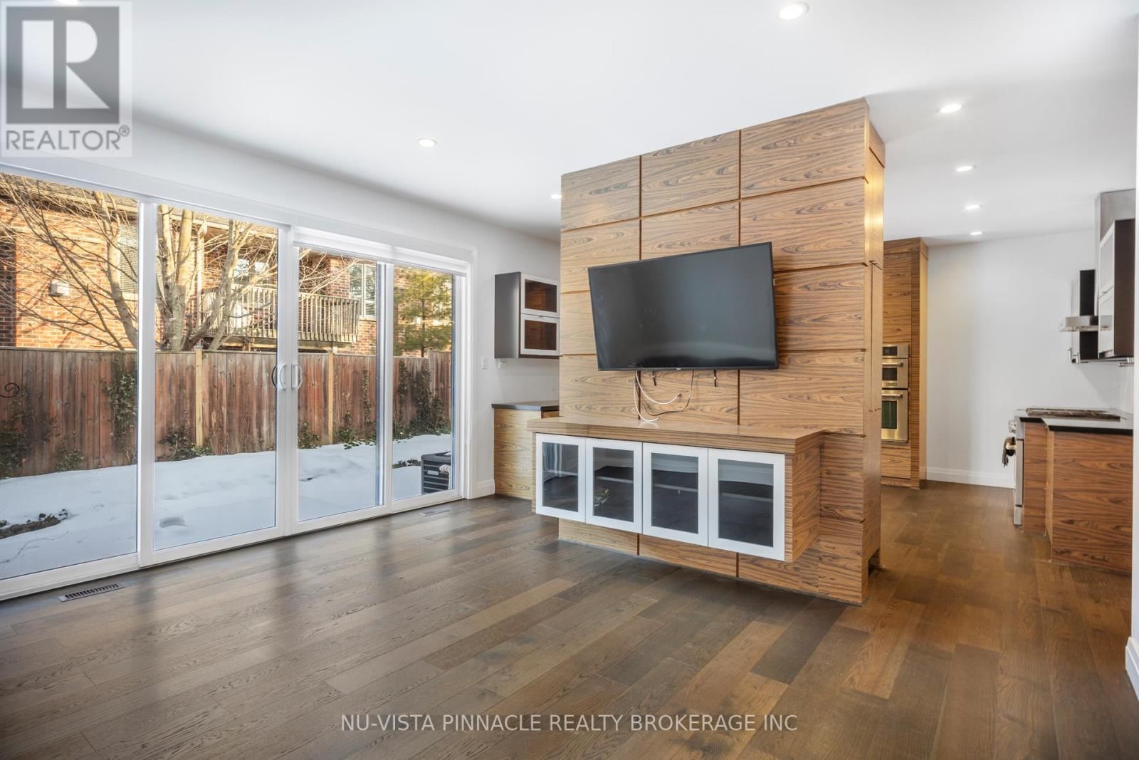 16 - 433 HYDE PARK ROAD Image 11