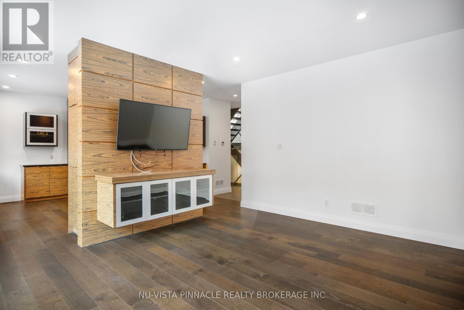 16 - 433 HYDE PARK ROAD Image 12