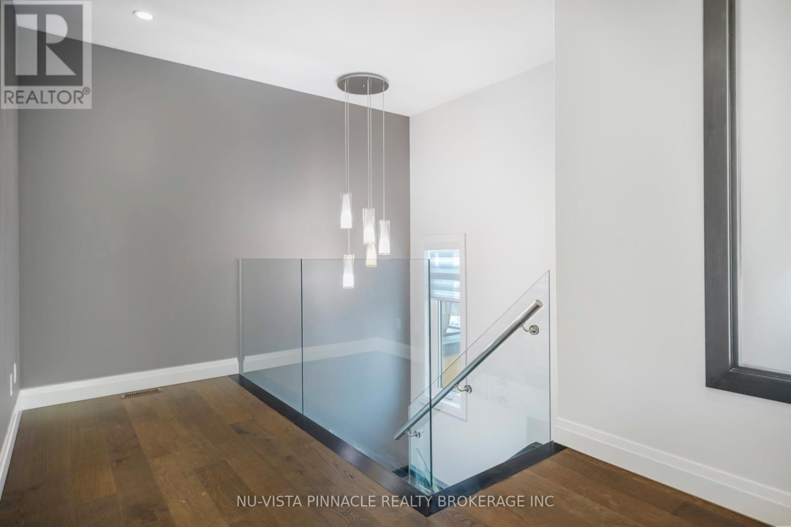 16 - 433 HYDE PARK ROAD Image 15