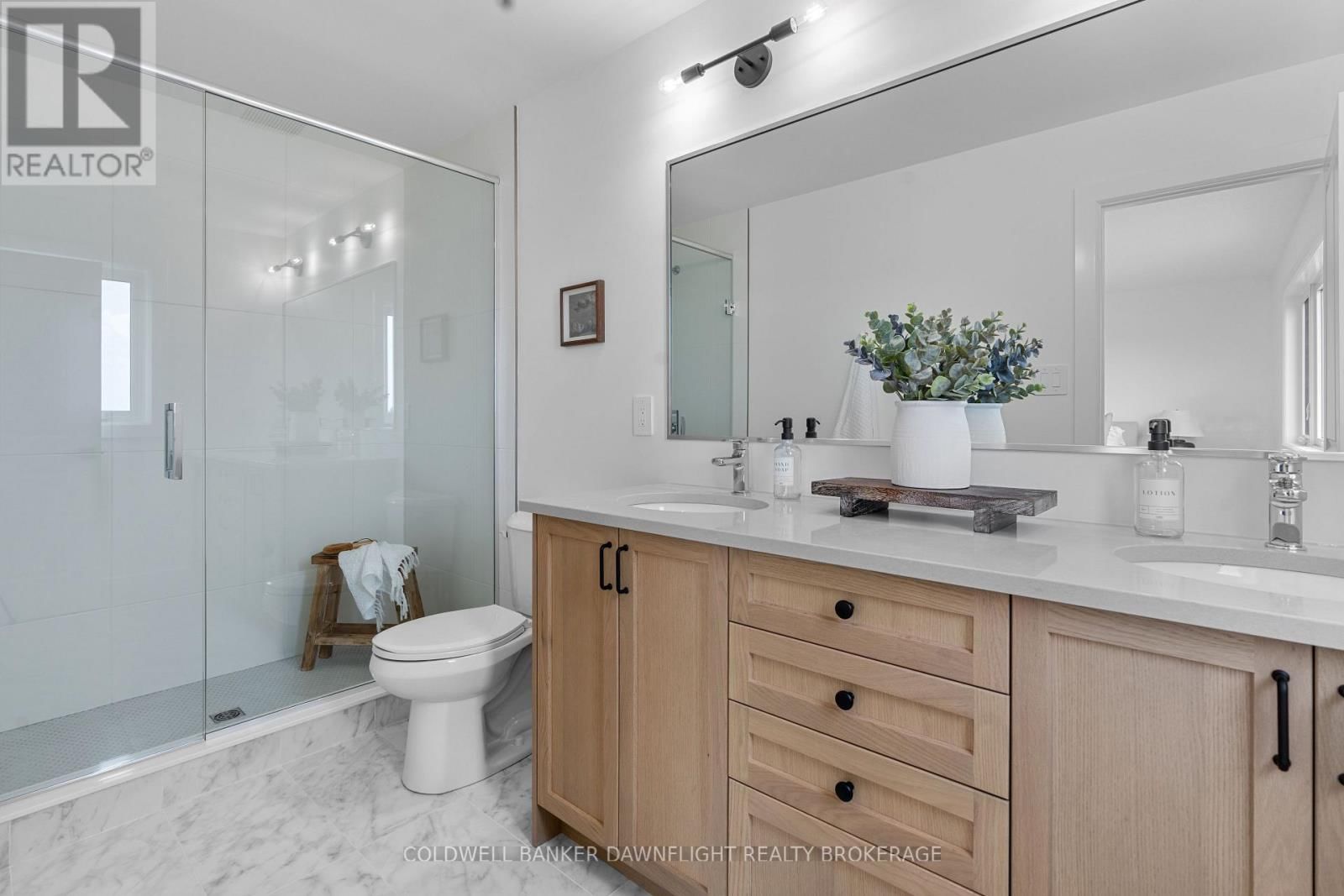 22 - 147 SCOTTS DRIVE Image 34