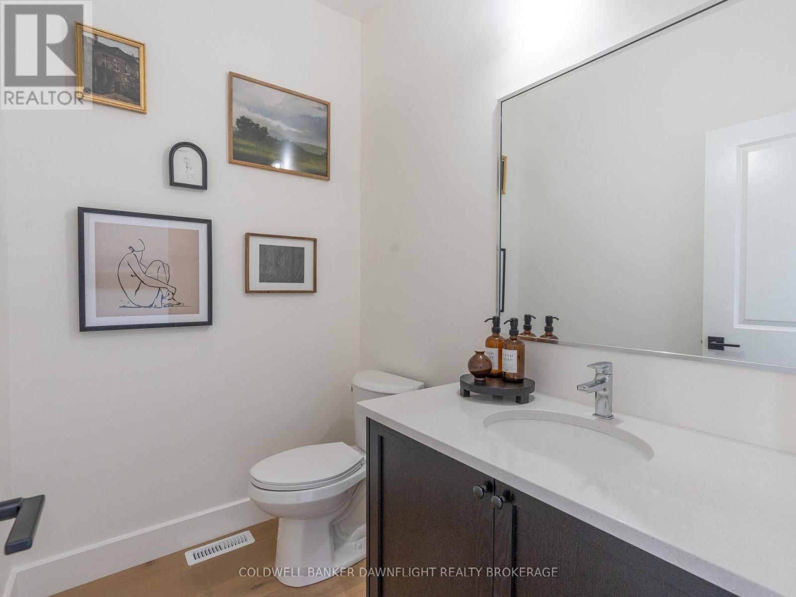 22 - 147 SCOTTS DRIVE Image 6