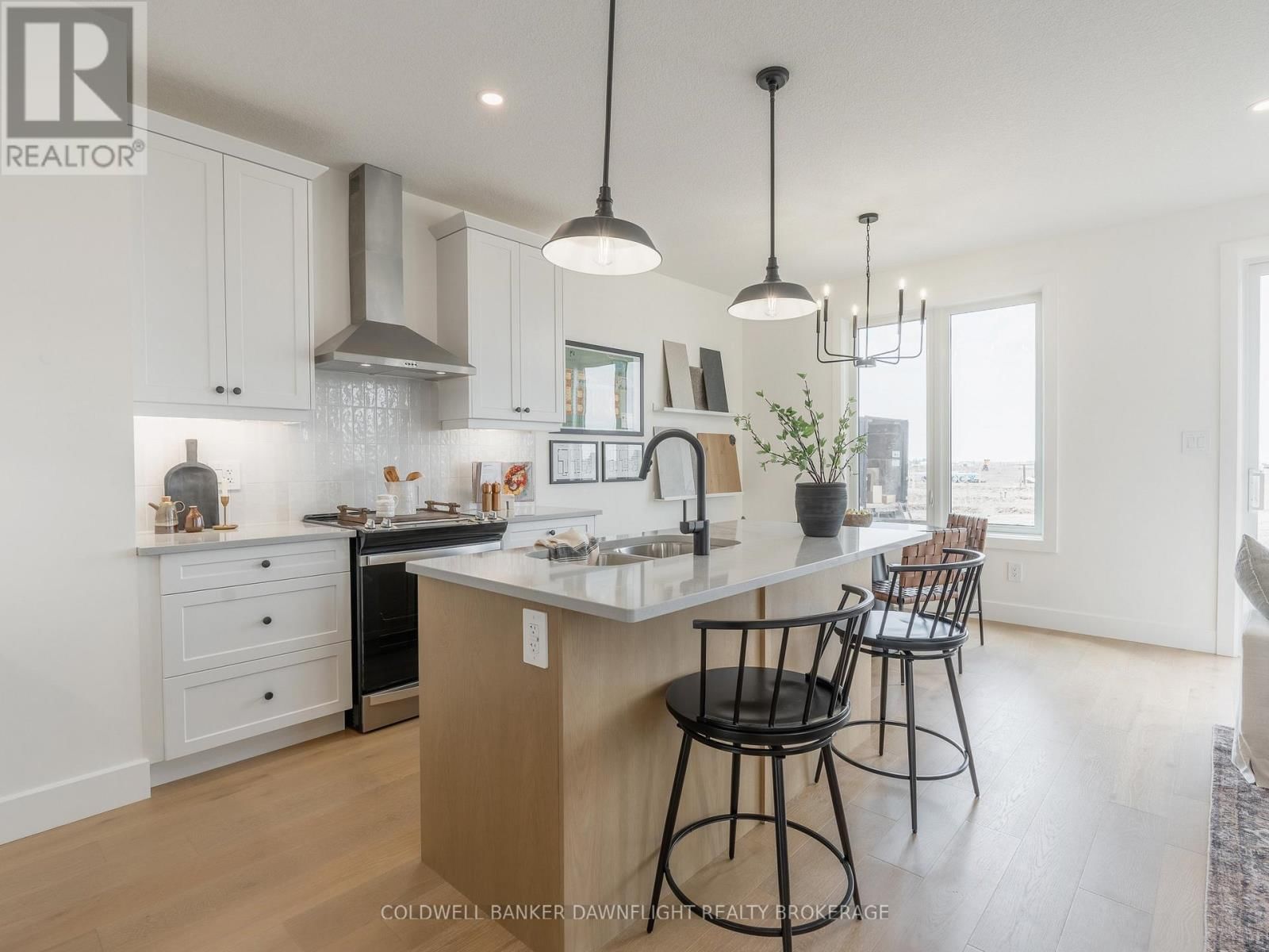 22 - 147 SCOTTS DRIVE Image 9