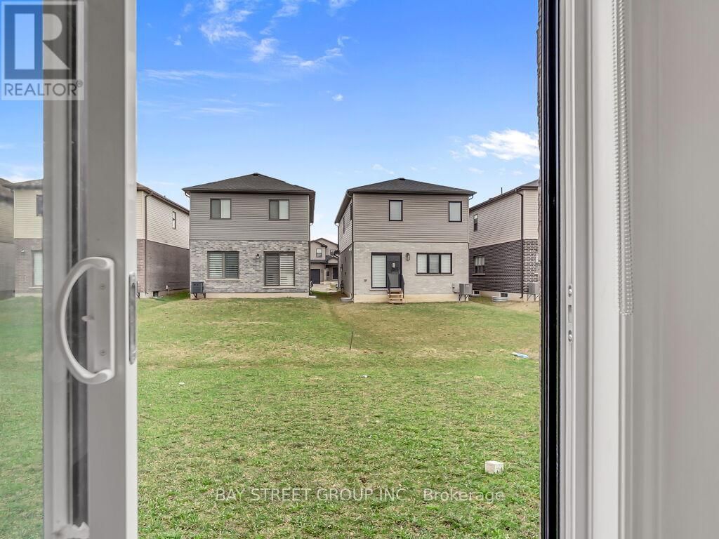 126 BYERS STREET Image 47