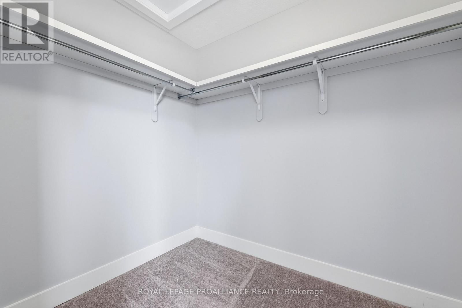 7 BRITTANY LANE Image 13