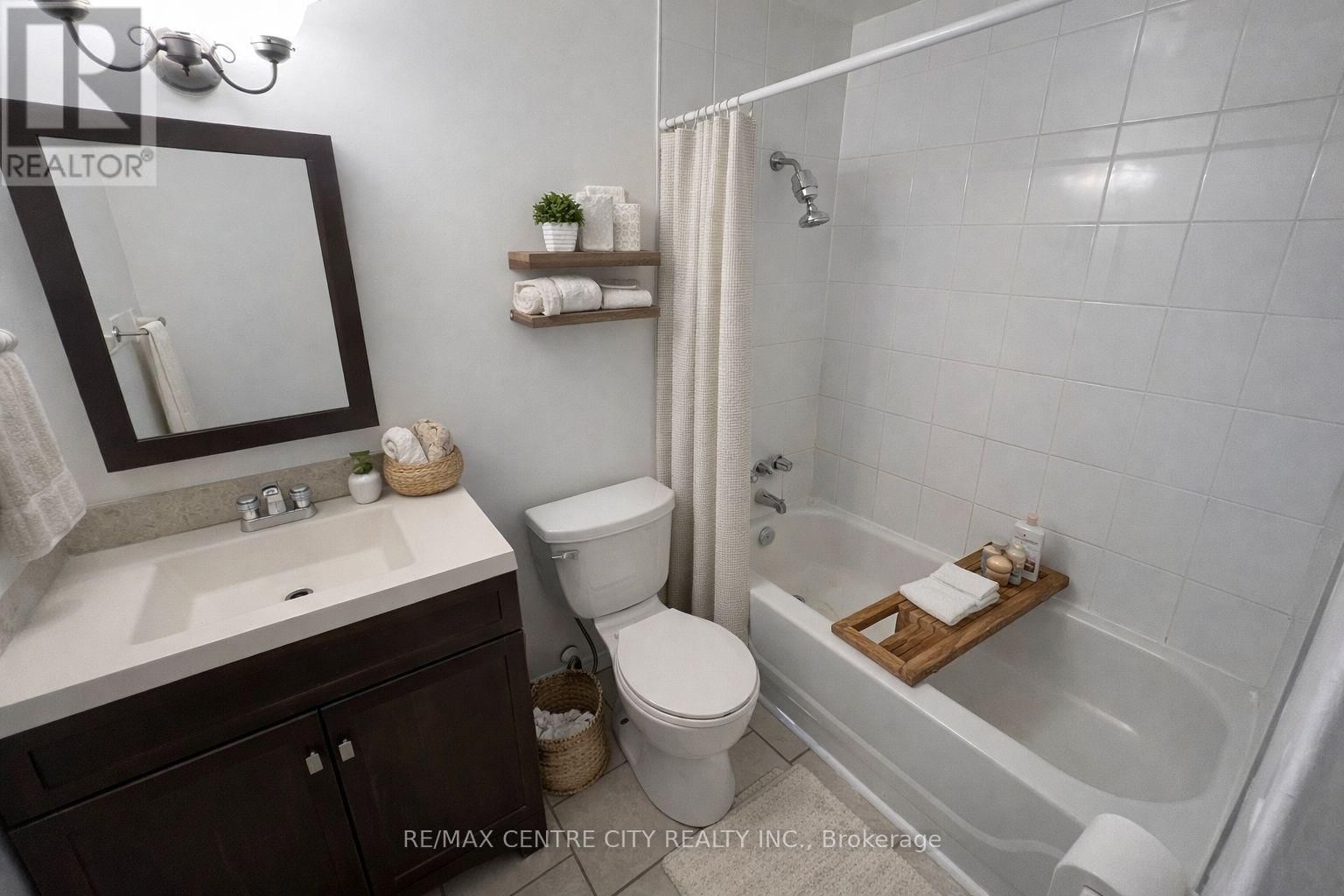 316 - 1447 HURON STREET Image 25