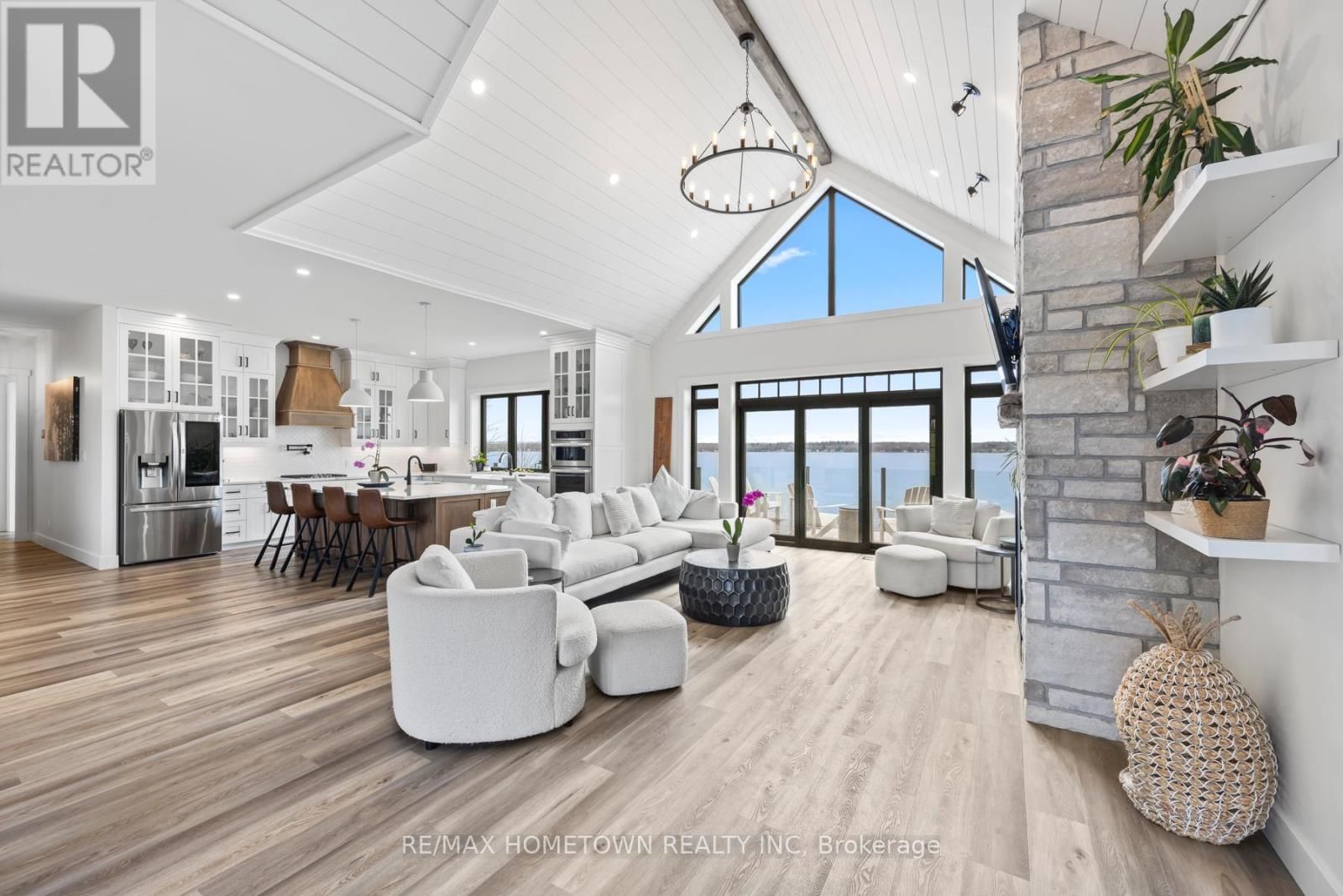 5 SHORESIDE WAY Image 14