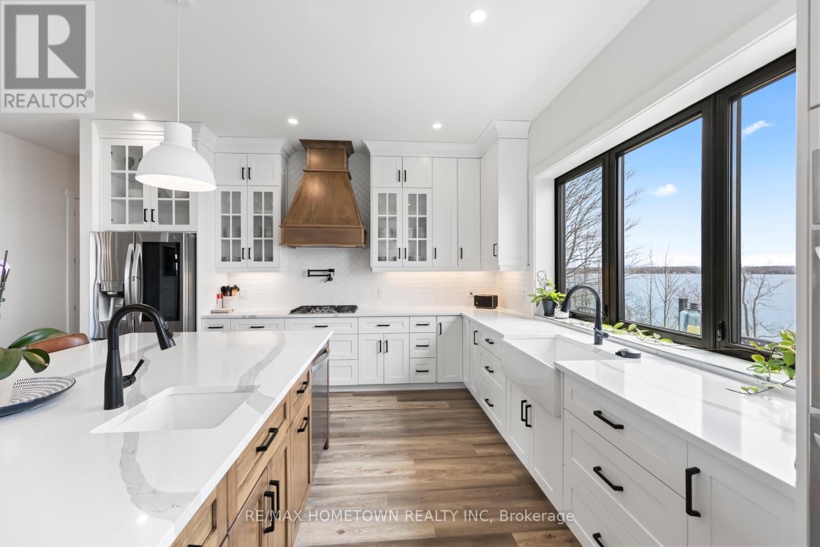 5 SHORESIDE WAY Image 16