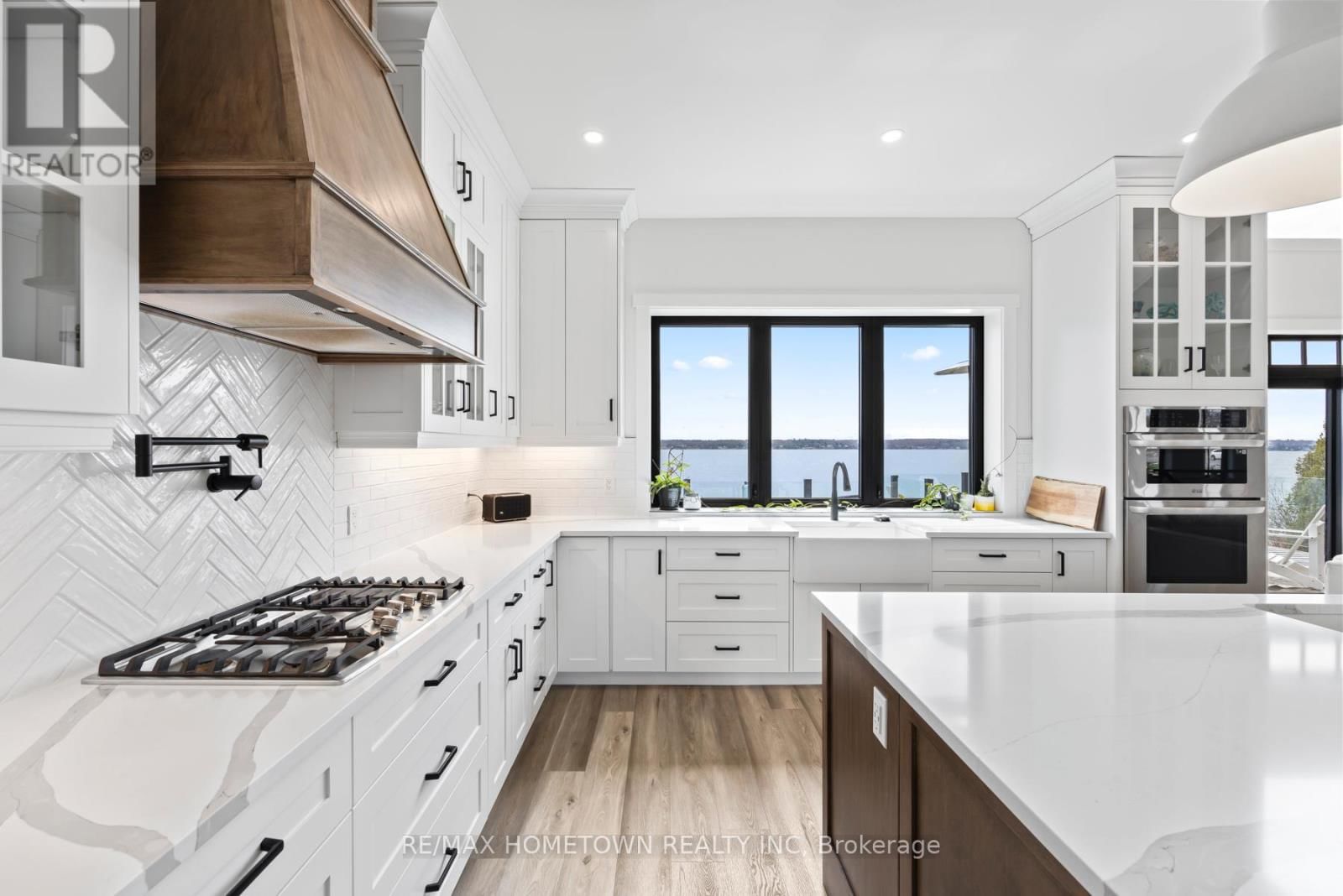 5 SHORESIDE WAY Image 17