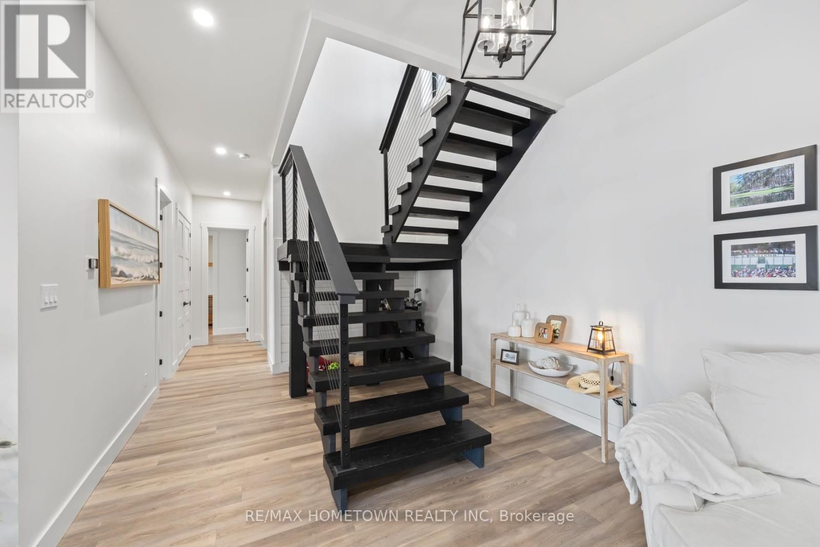 5 SHORESIDE WAY Image 36