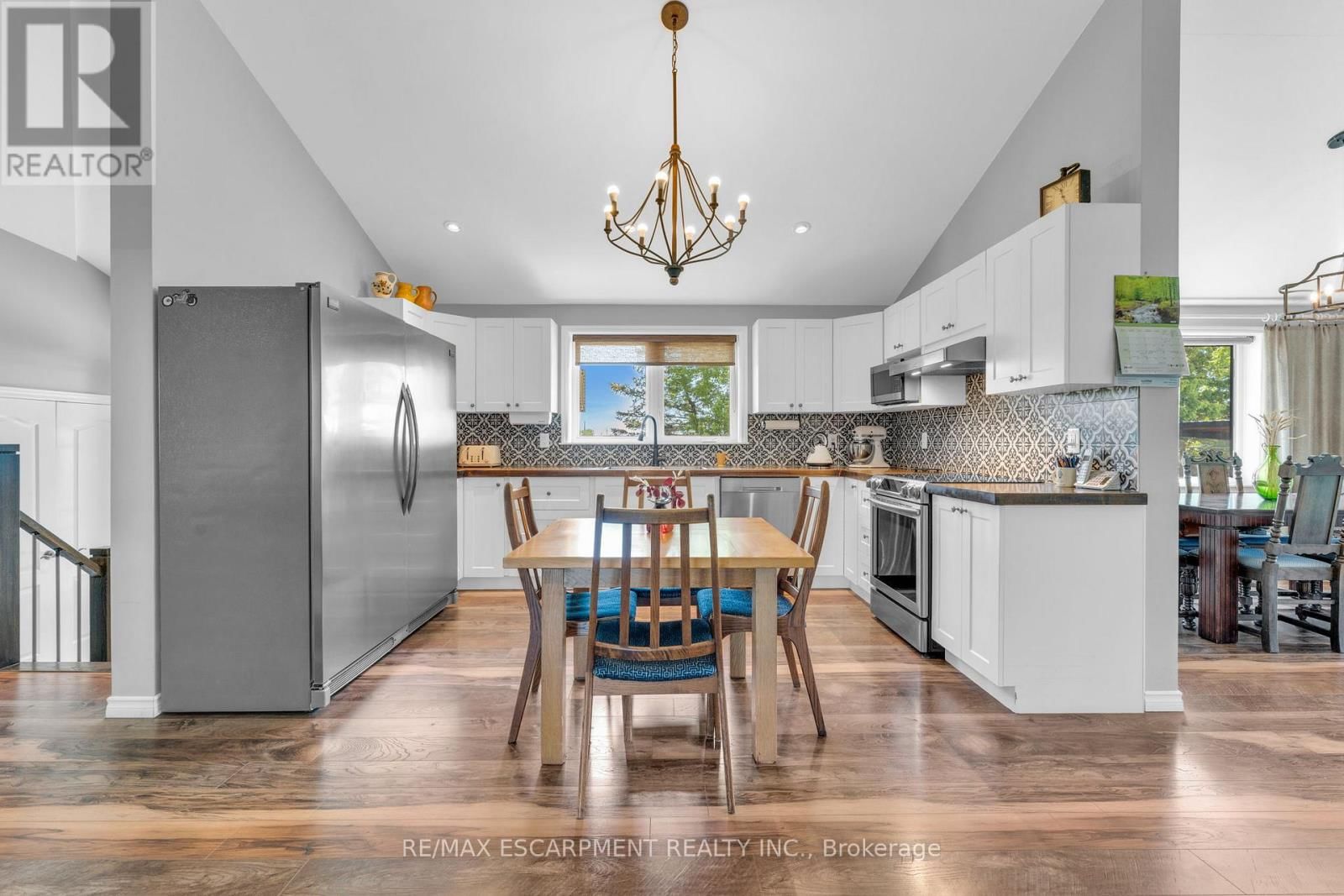 6724 ELCHO ROAD Image 10