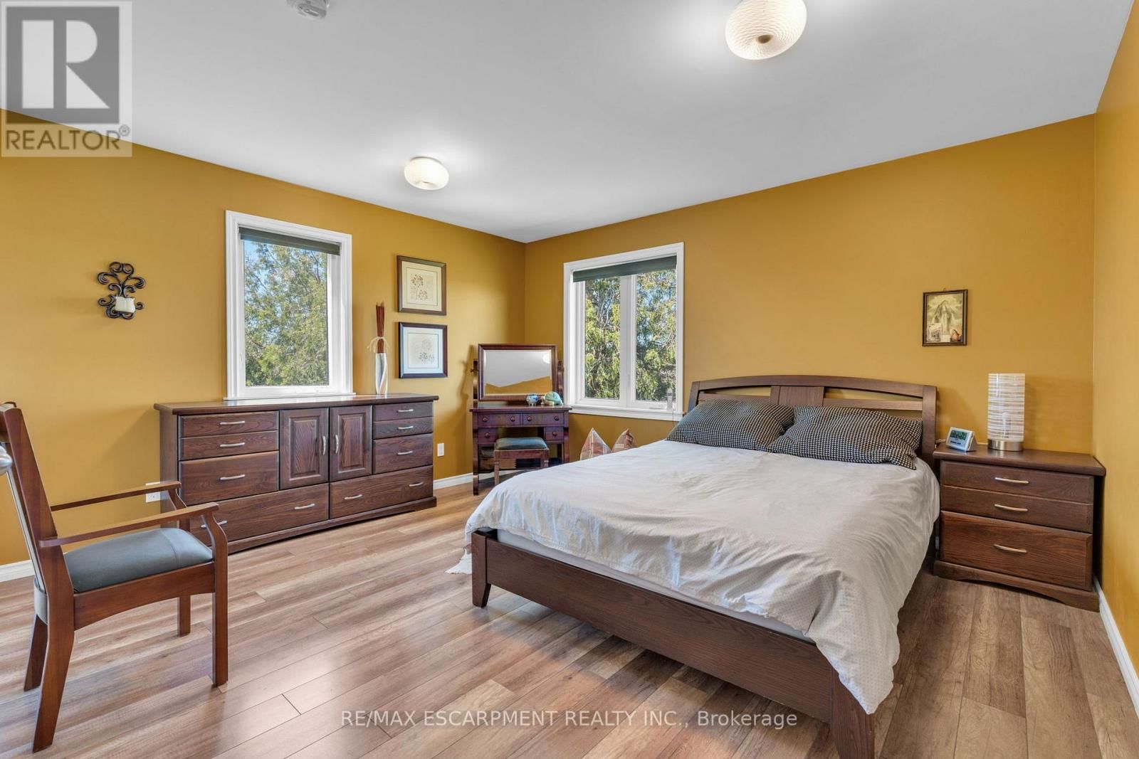 6724 ELCHO ROAD Image 21