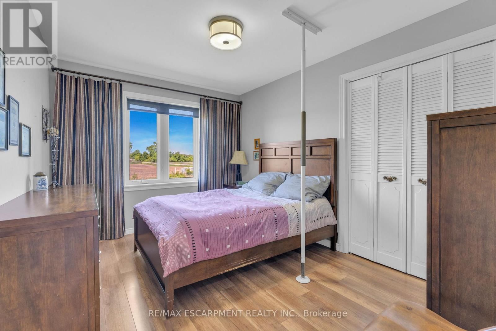 6724 ELCHO ROAD Image 24