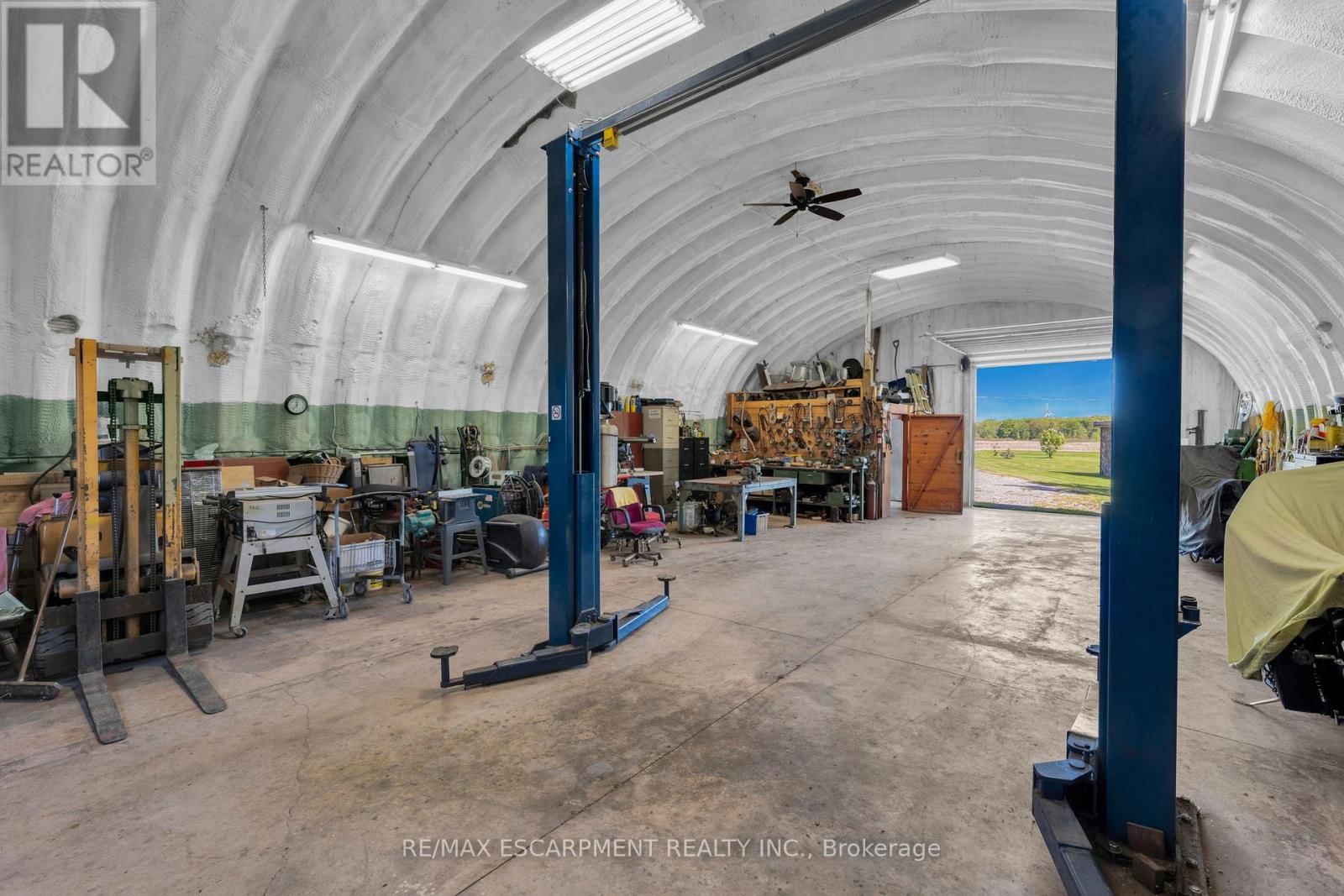 6724 ELCHO ROAD Image 3