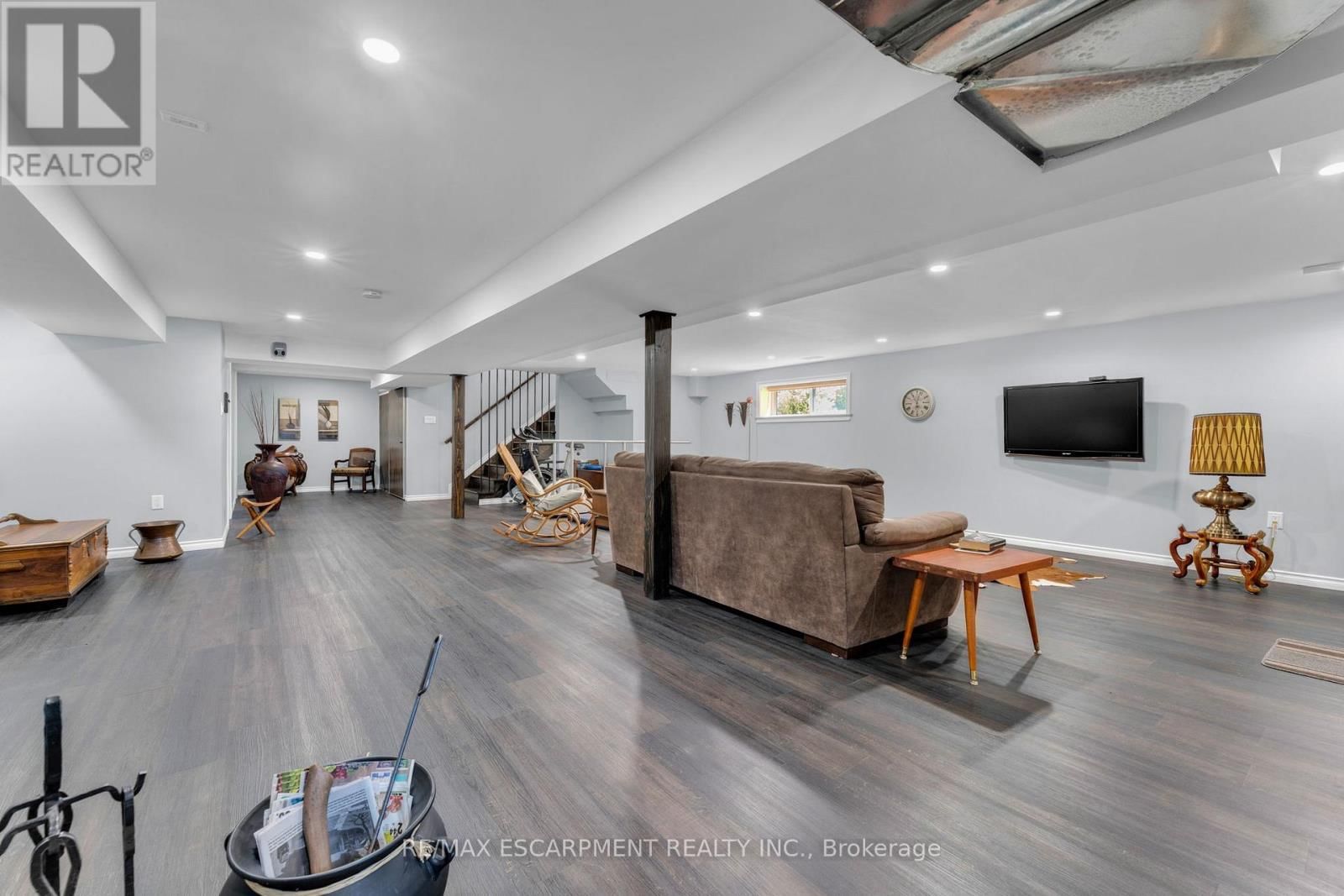 6724 ELCHO ROAD Image 30