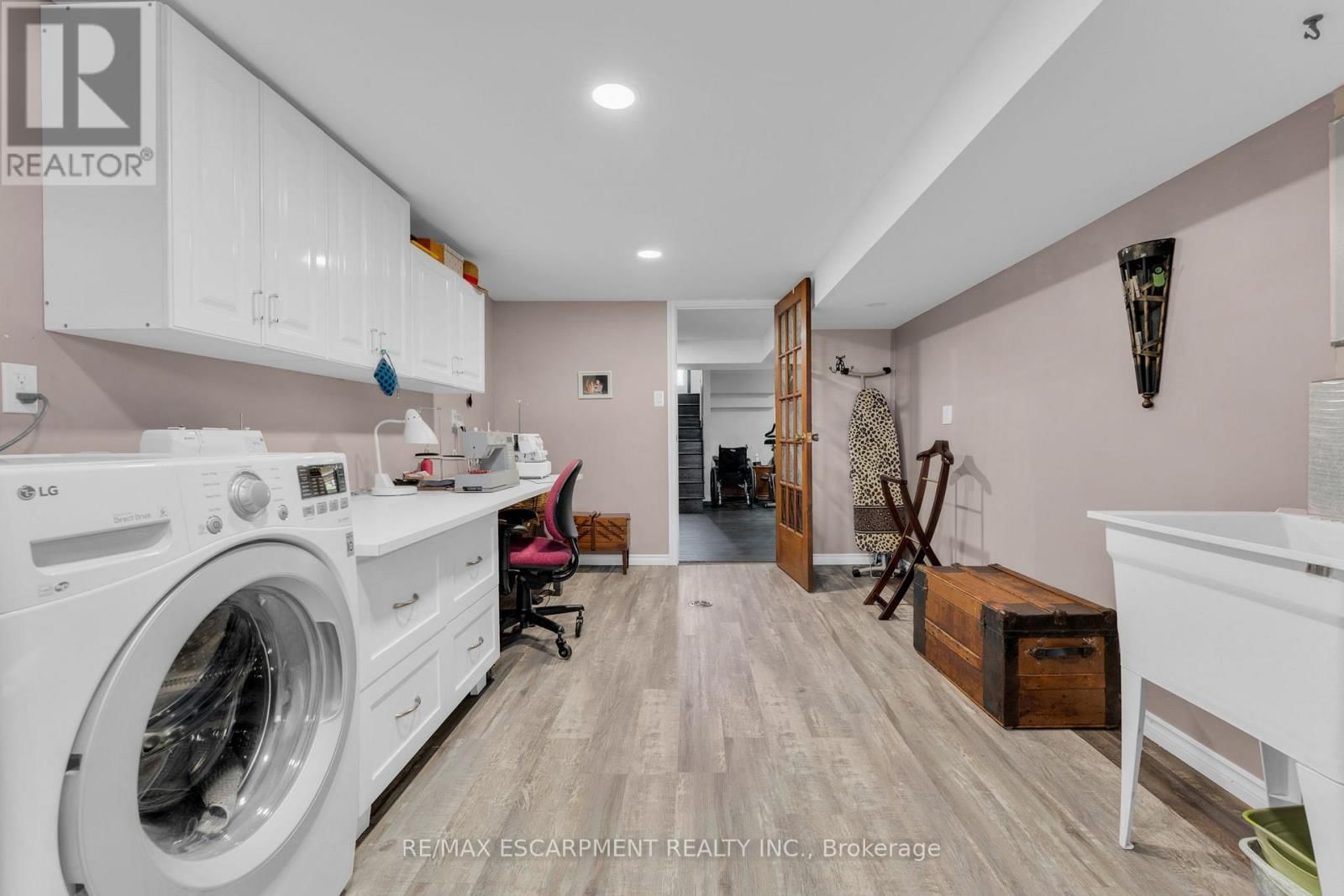 6724 ELCHO ROAD Image 36