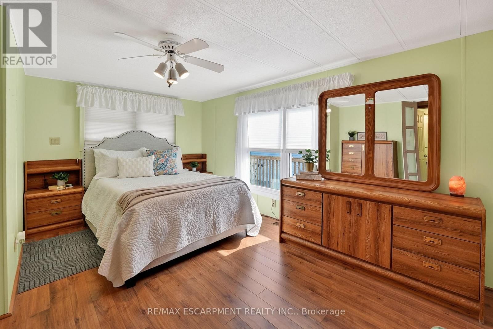 92 - 3033 TOWNLINE ROAD Image 15