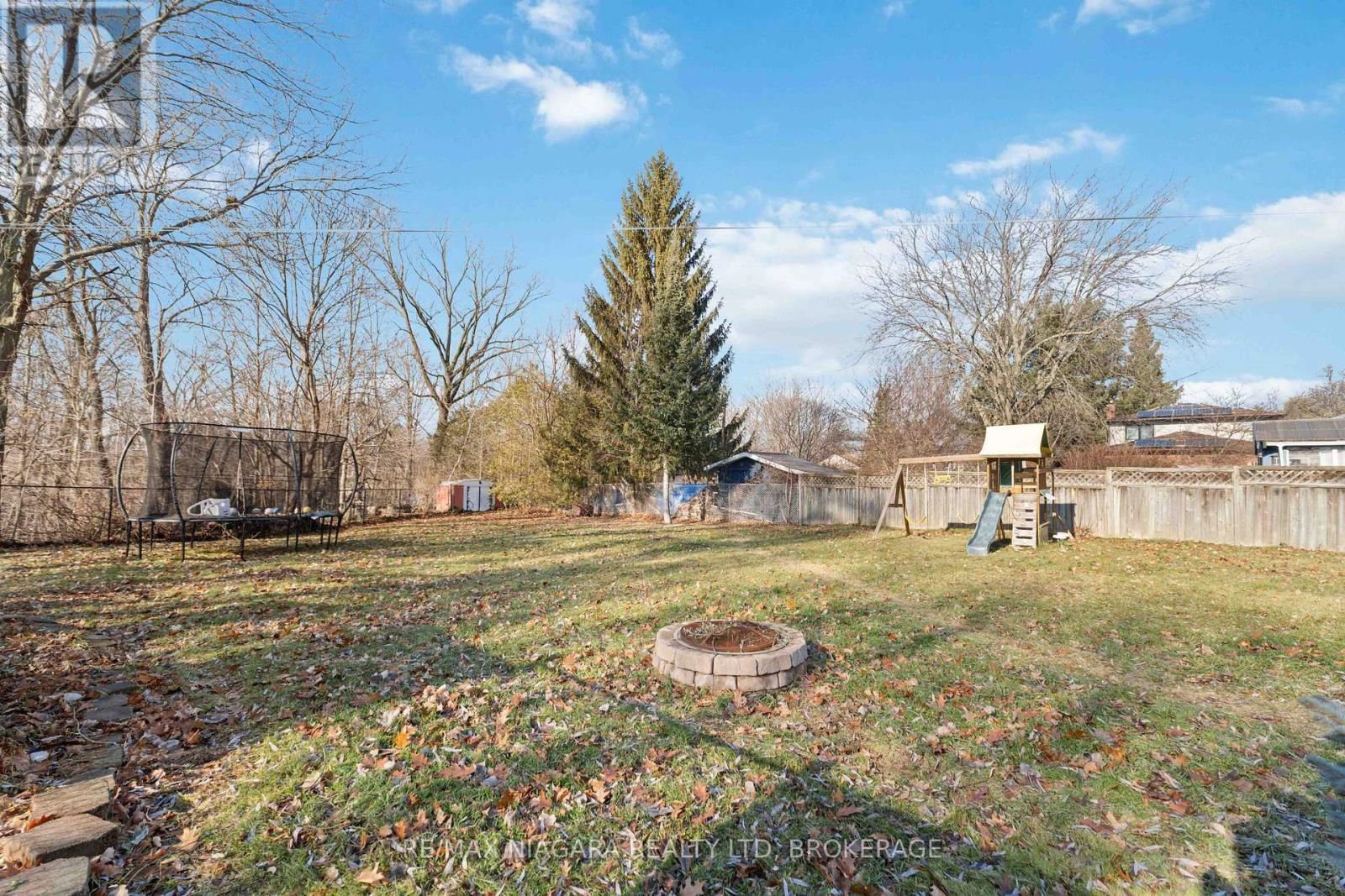 1671 THIRD STREET LOUTH STREET Image 30