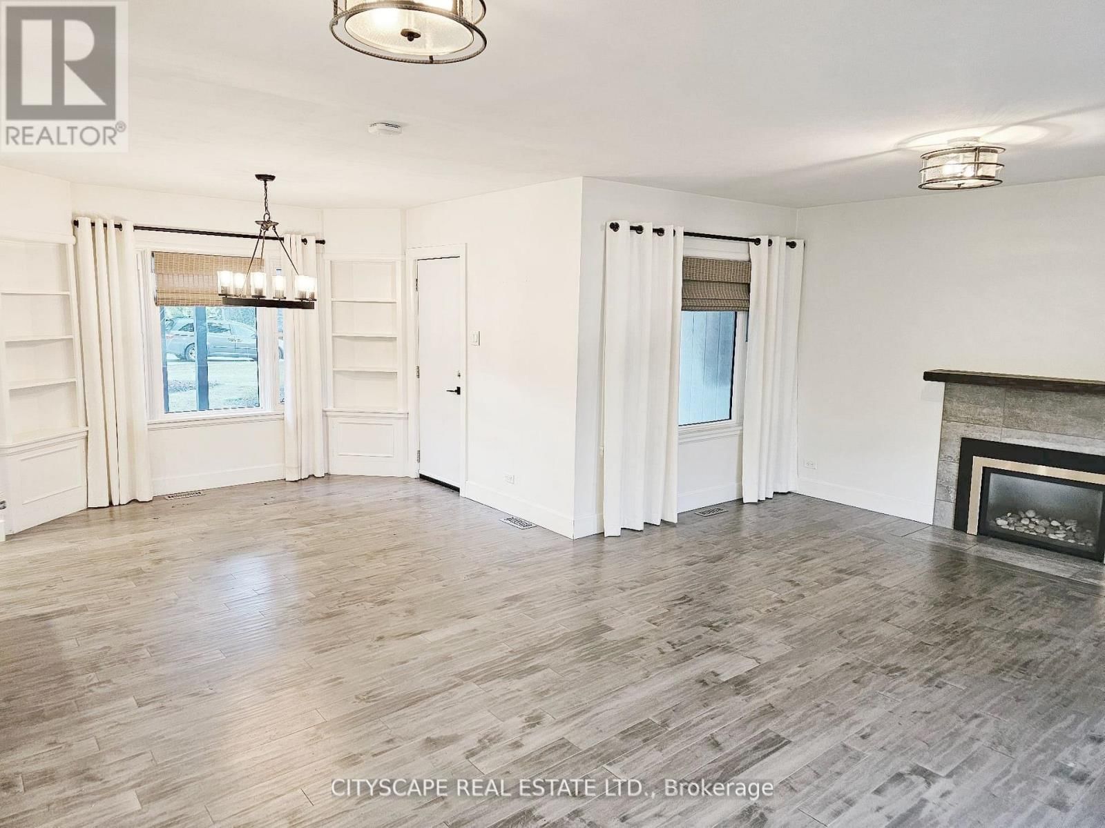 891 RIVERSIDE DRIVE Image 13