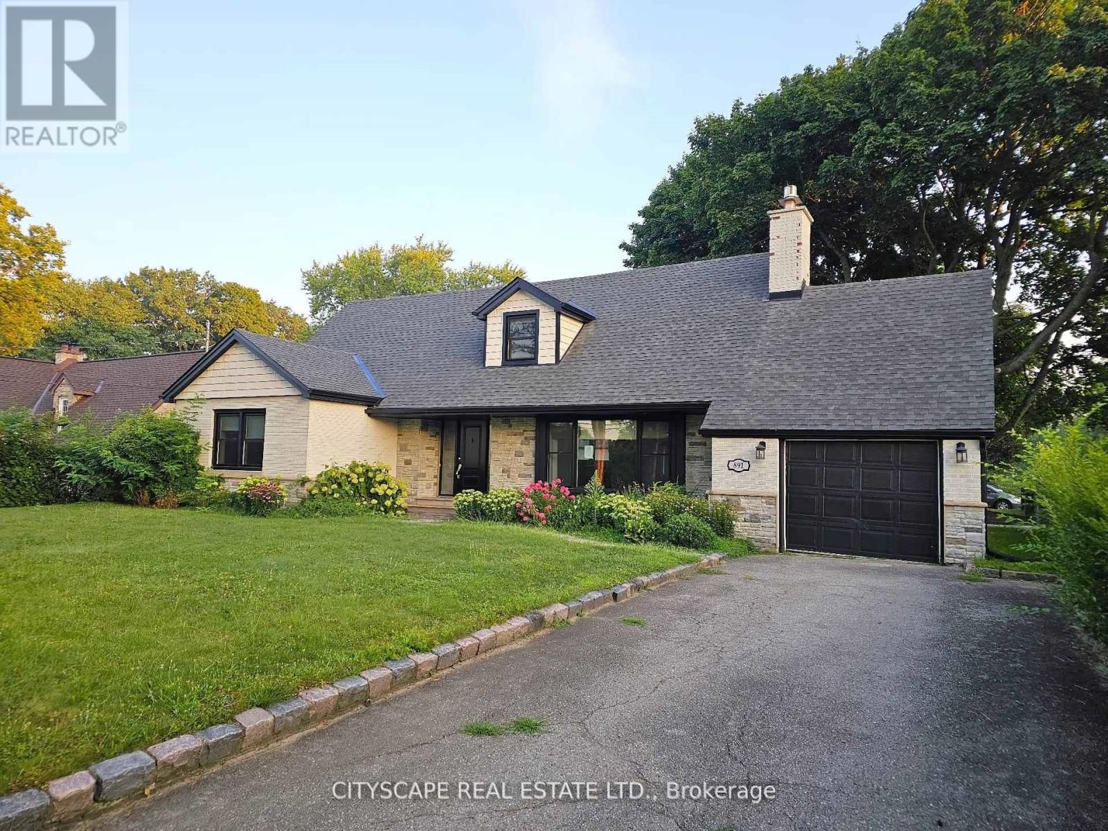 891 RIVERSIDE DRIVE Image 3