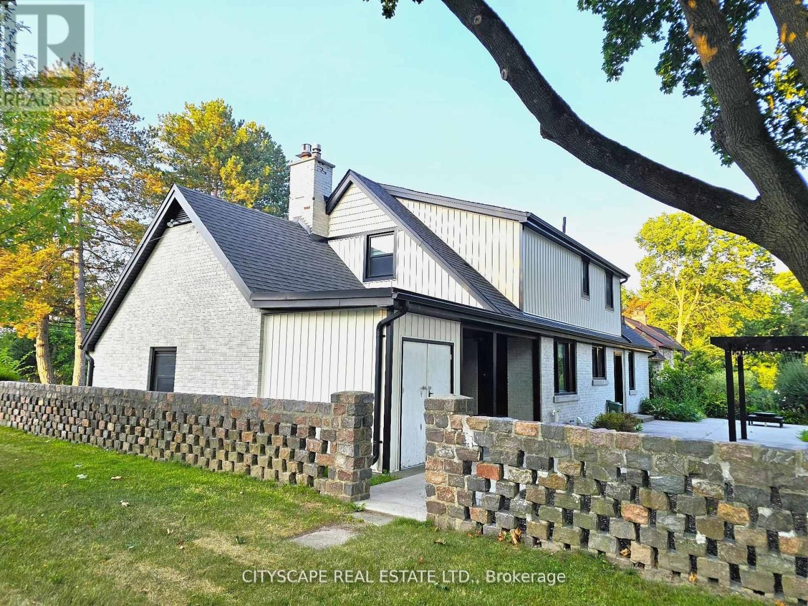 891 RIVERSIDE DRIVE Image 42