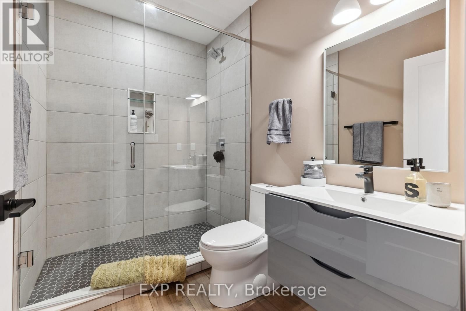 3598 CANFIELD CRESCENT Image 33