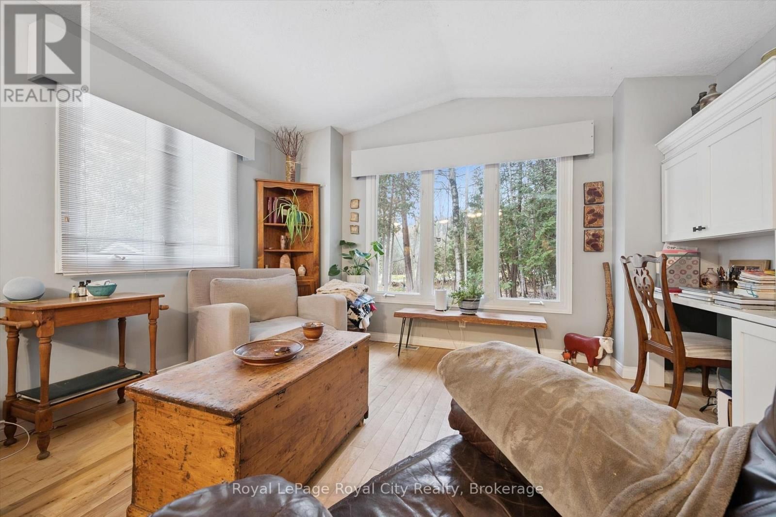 10 SPRUCE AVENUE Image 10