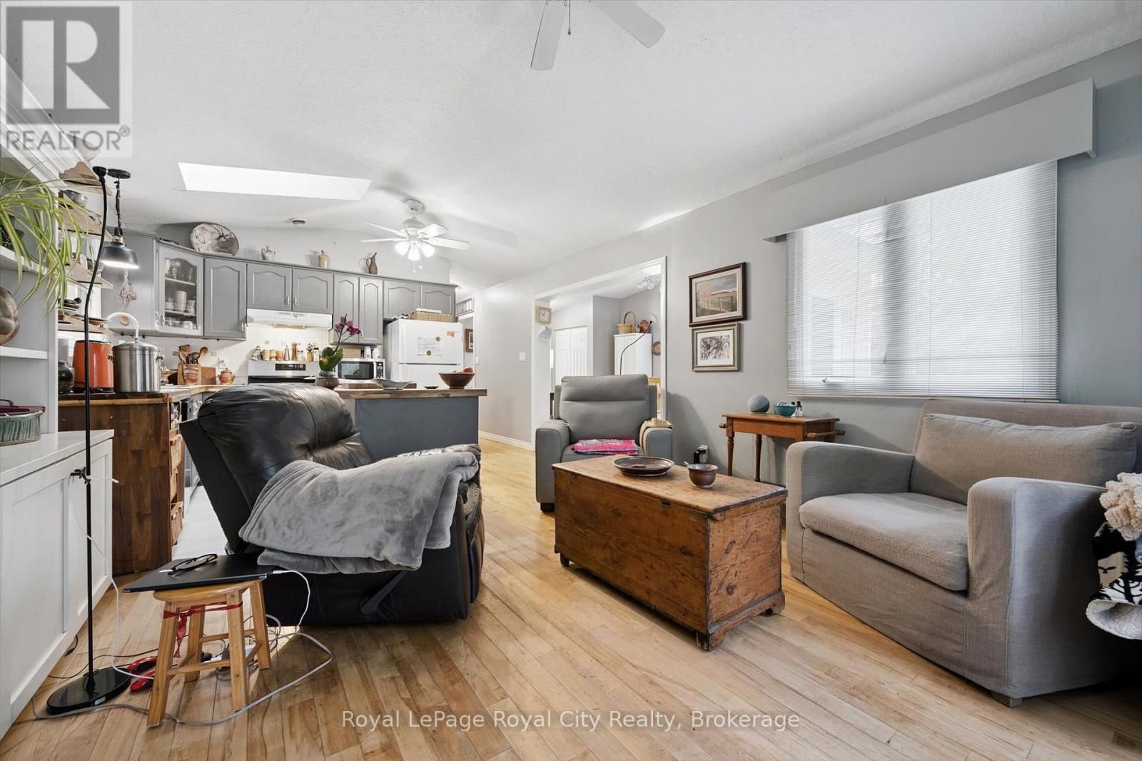 10 SPRUCE AVENUE Image 11