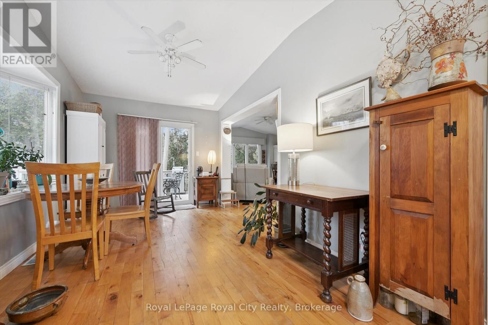 10 SPRUCE AVENUE Image 7