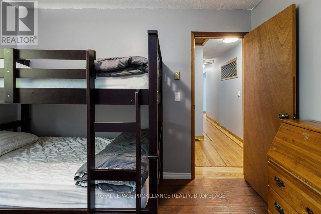 1535 DWYER LANE Image 16