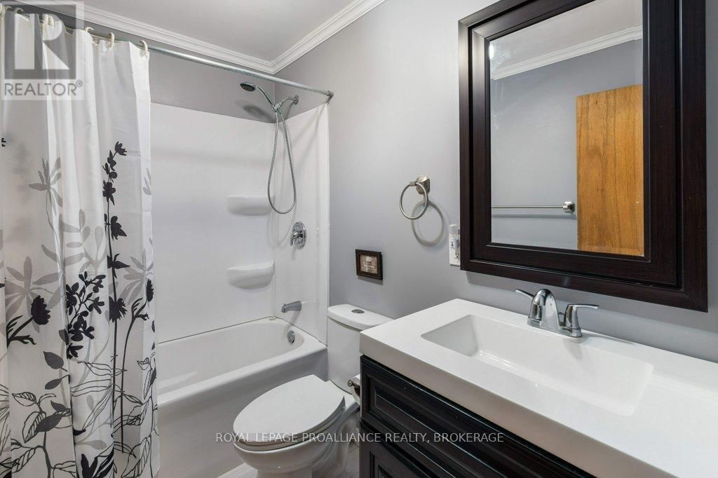 1535 DWYER LANE Image 19