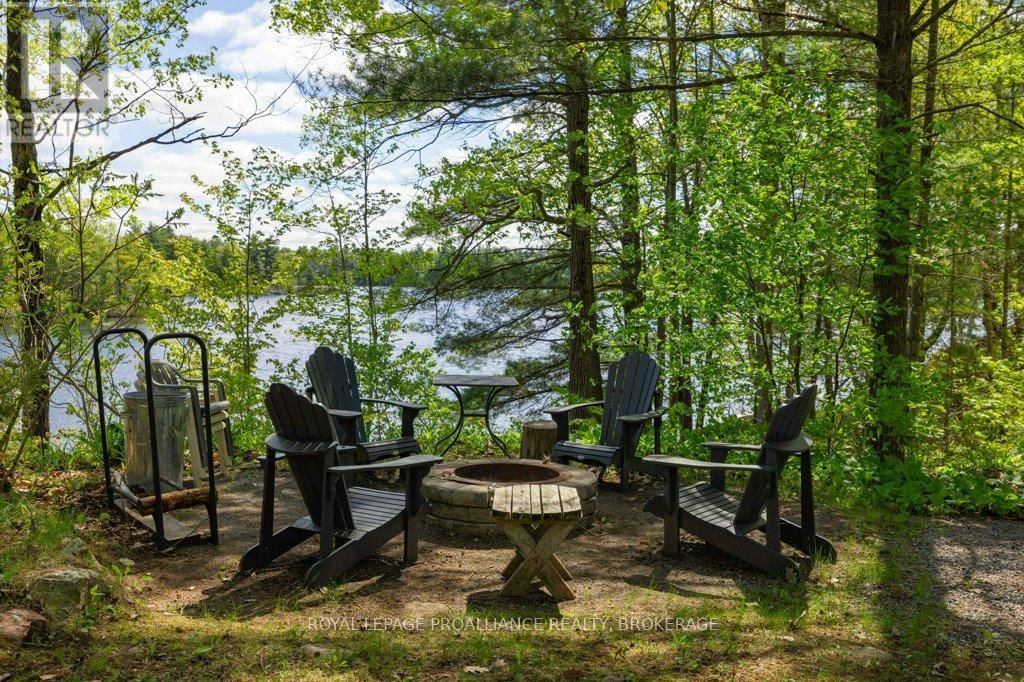 1535 DWYER LANE Image 23