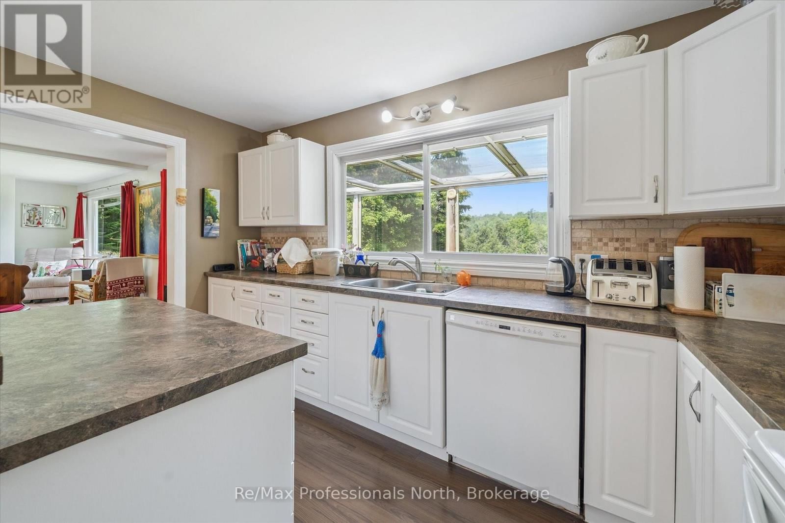1042 RIVER HAVEN ROAD Image 17