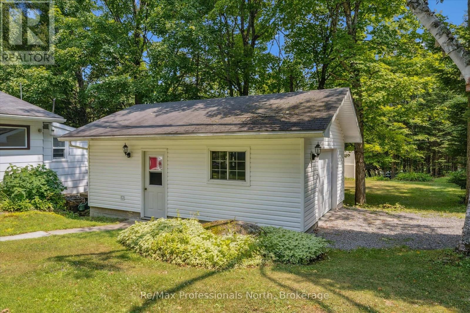 1042 RIVER HAVEN ROAD Image 43